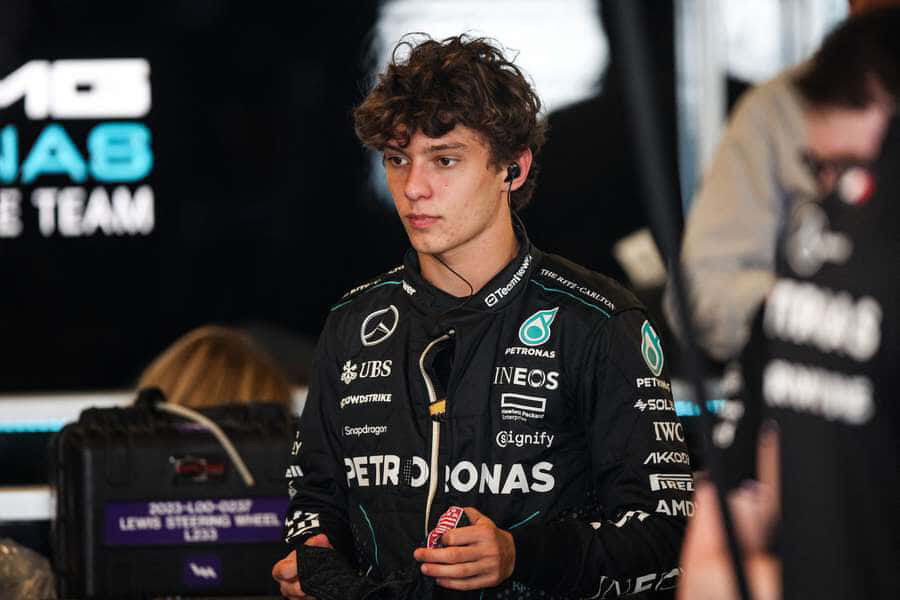 NETFLIKS PRIPREMA DOKUMETARAC O PUTU ANTONELIJA DO MERCEDESA
